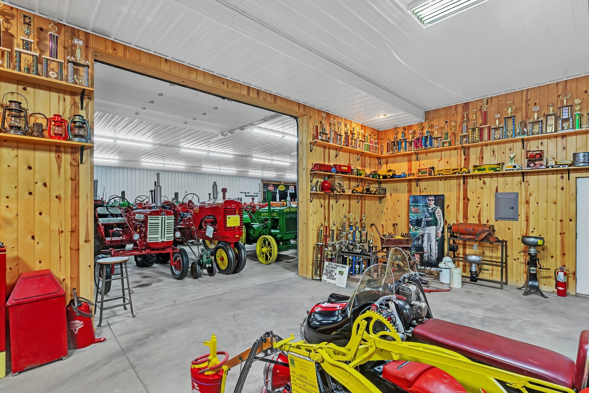 6225 Lark Rd NW, Sauk Rapids, MN for sale Interior Photo- Image 1 of 12