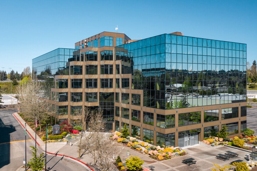 3535 Factoria Blvd SE, Bellevue, WA for lease - Building Photo - Image 2 of 7