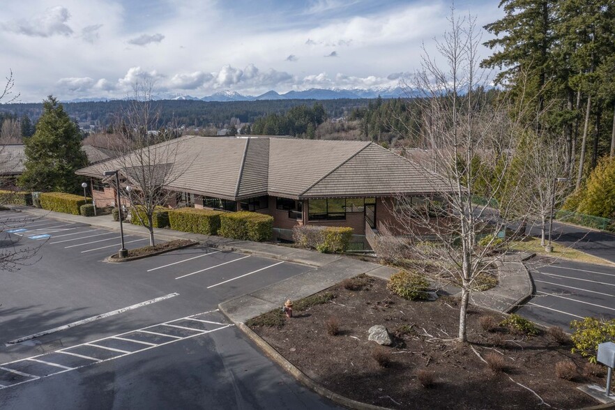 19462 Powder Hill Pl, Poulsbo, WA for lease - Building Photo - Image 2 of 4