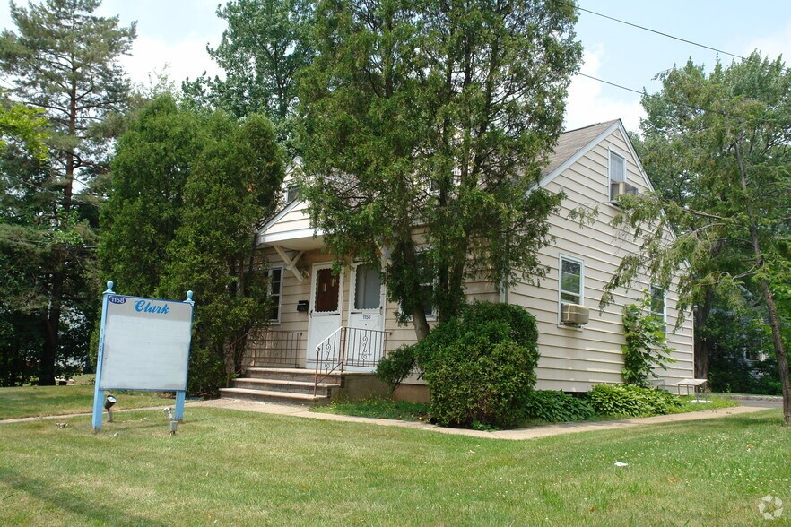 1158 Raritan Rd, Clark, NJ for sale - Primary Photo - Image 1 of 1