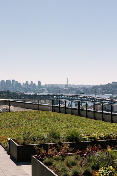 4530 12th Avenue, Seattle, WA for lease - Building Photo - Image 2 of 8