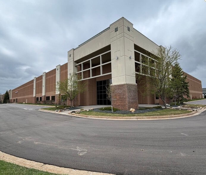 12999 N Wilfred Ln, Rogers, MN for sale - Primary Photo - Image 1 of 1