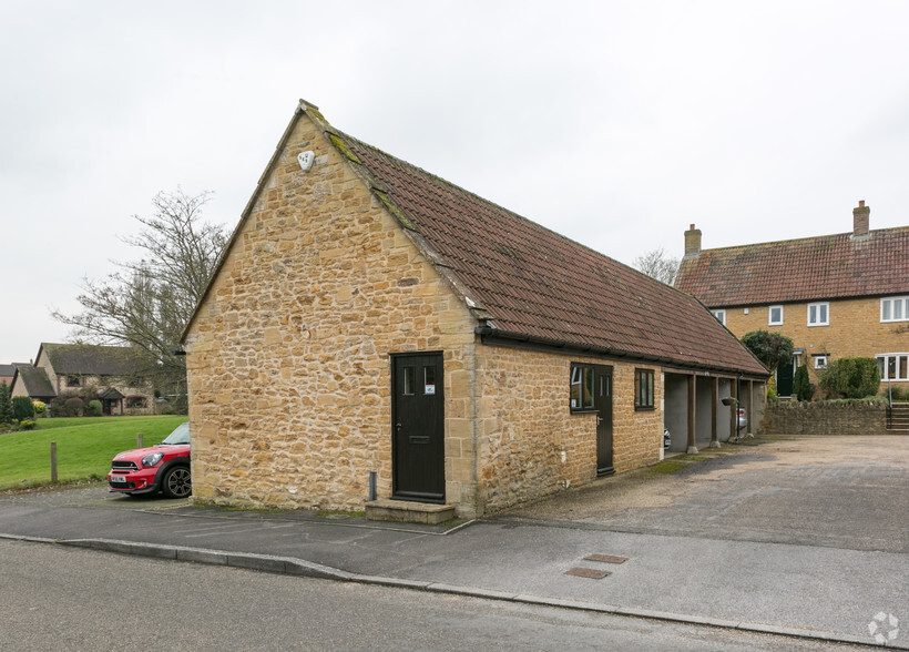 Abbots Meade, Yeovil for sale - Primary Photo - Image 1 of 1