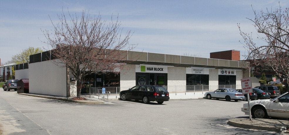 7 Governor Winthrop Blvd, New London, CT for lease - Building Photo - Image 2 of 6