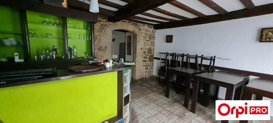 Retail in Saint-Brieuc for lease - Building Photo - Image 3 of 6