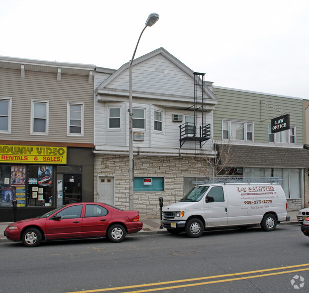 662 Broadway, Bayonne, NJ for sale - Primary Photo - Image 1 of 1