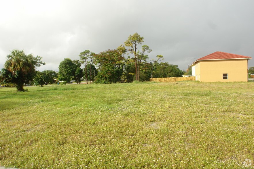 205 SW 3rd St, Boynton Beach, FL for sale - Building Photo - Image 2 of 2