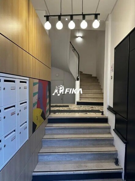 Office in Toulouse for lease - Lobby - Image 3 of 8