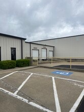 1821 S 1st St, Rogers, AR for lease Building Photo- Image 2 of 6