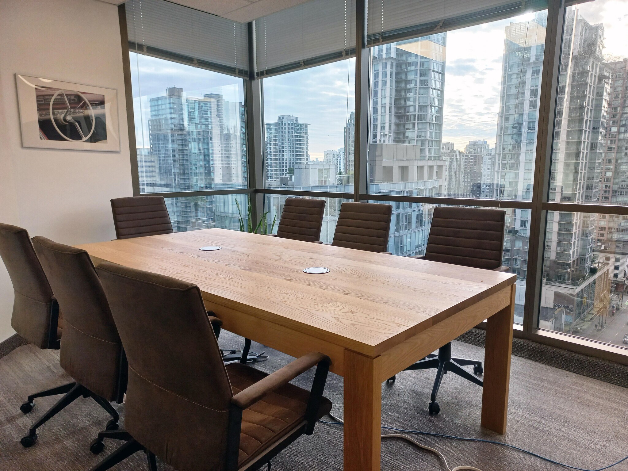 605 Robson St, Vancouver, BC for lease Interior Photo- Image 1 of 6