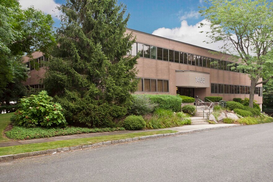 1465 Post Rd E, Westport, CT for sale - Building Photo - Image 1 of 1