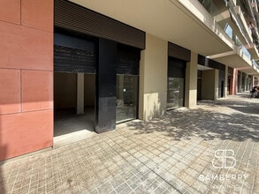 Retail in Badalona, Barcelona for lease Interior Photo- Image 2 of 14