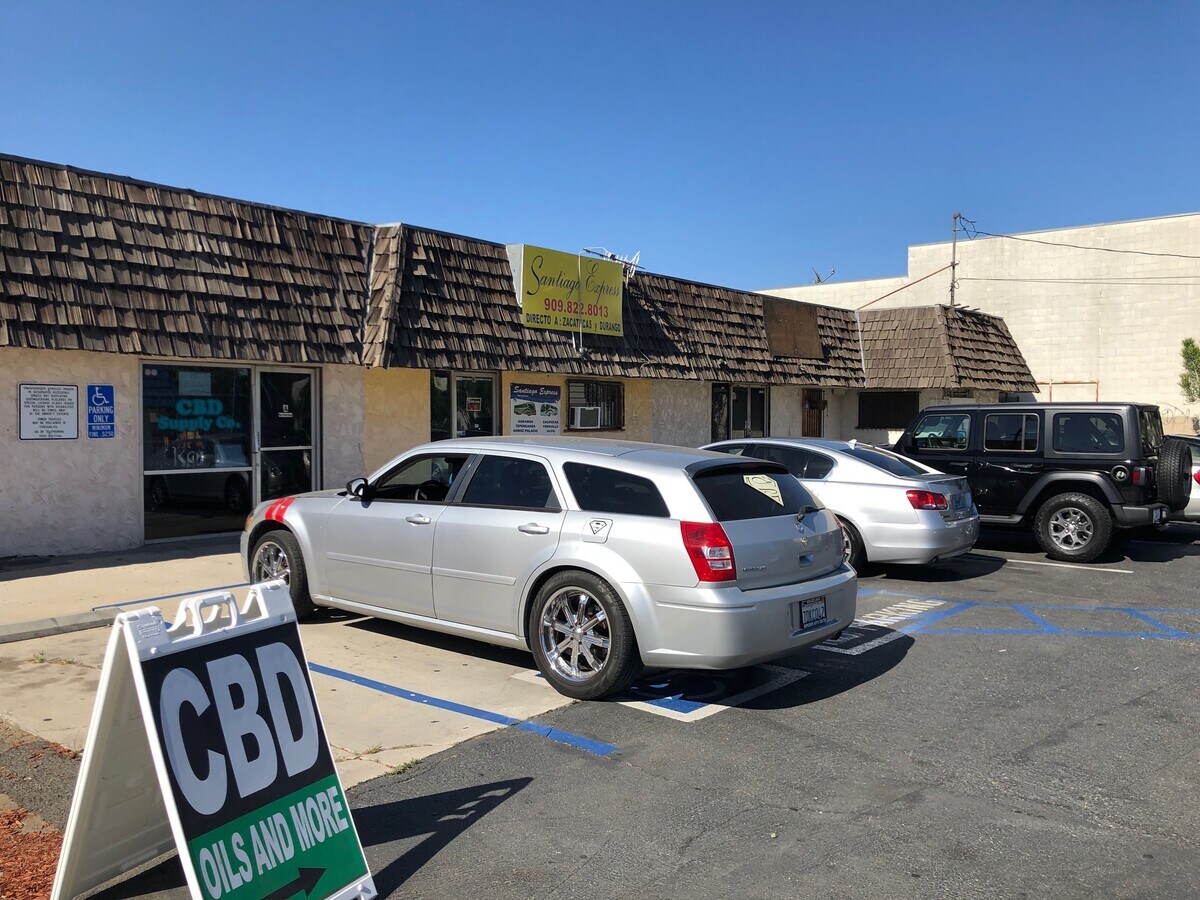 16820 Valley Blvd, Fontana, CA 92335