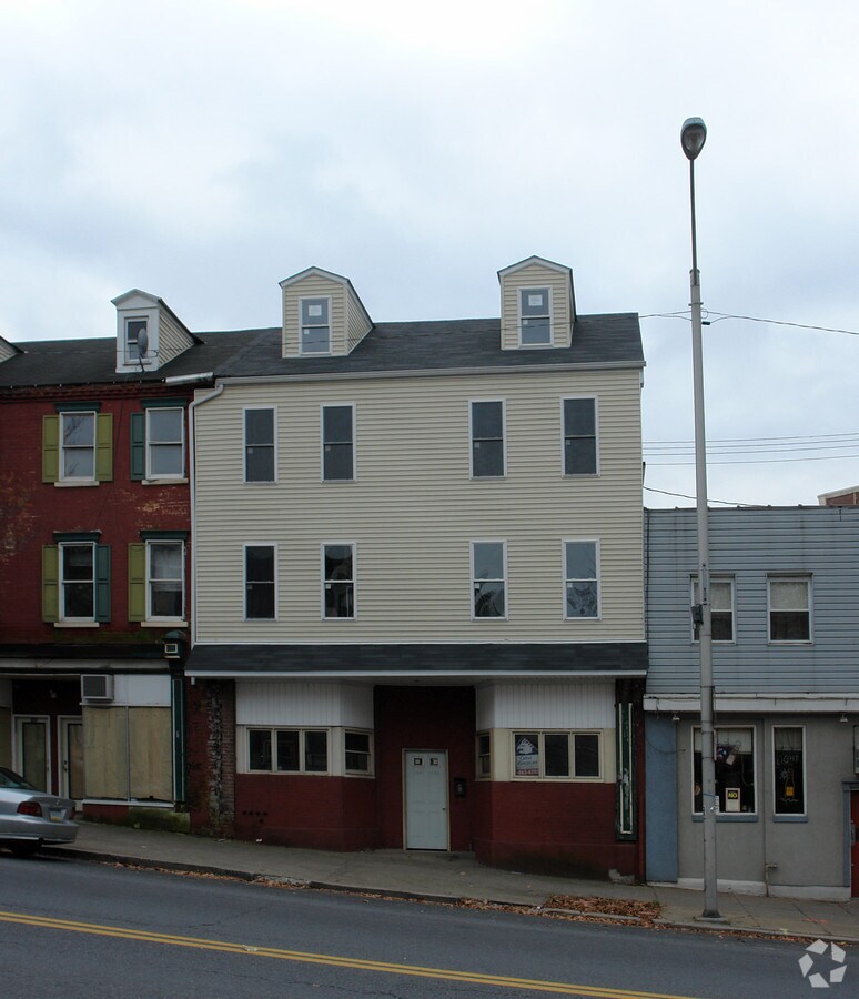 601 Northampton St, Easton, PA 18042