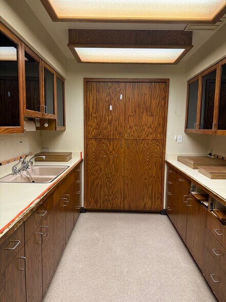 100 Horseshoe Lane, Weaverville, CA for lease - Building Photo - Image 3 of 24