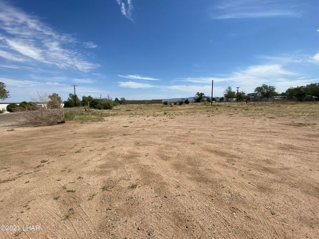 3750 Sunshine Dr, Kingman, AZ for sale - Building Photo - Image 1 of 3