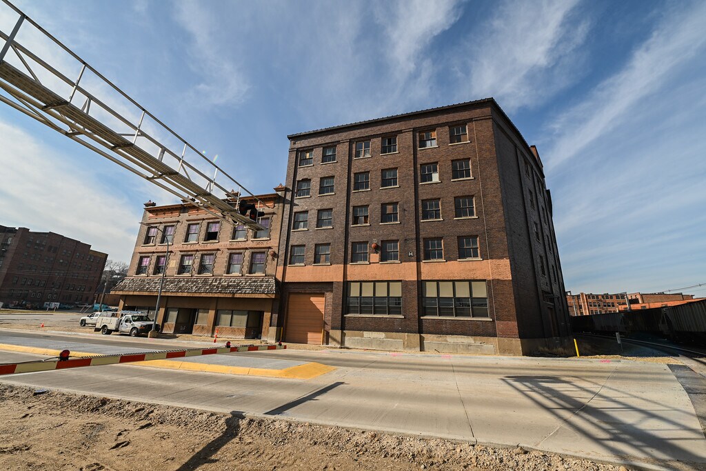 122 S 3rd St, Burlington, IA for sale Building Photo- Image 1 of 1