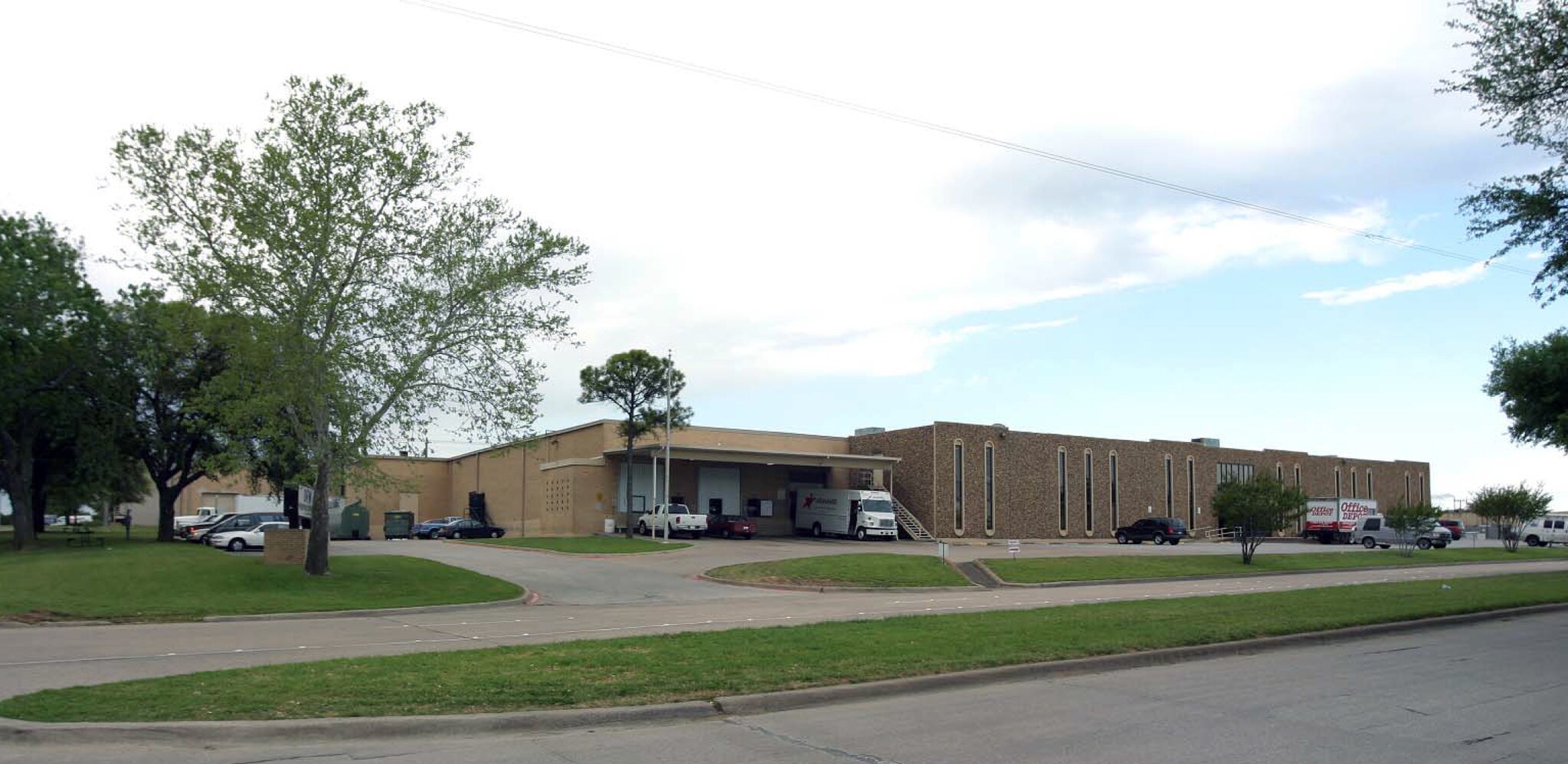 1000 Avenue H E, Arlington, TX for sale Primary Photo- Image 1 of 1