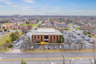 9301 Golf Rd, Des Plaines, IL - AERIAL  map view