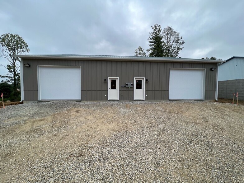 3139 N Westbury Village Dr, Bloomington, IN for sale - Building Photo - Image 2 of 10