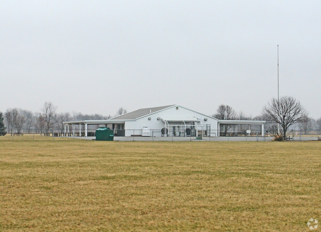 3568 St Paris Pike, Springfield, OH 45504