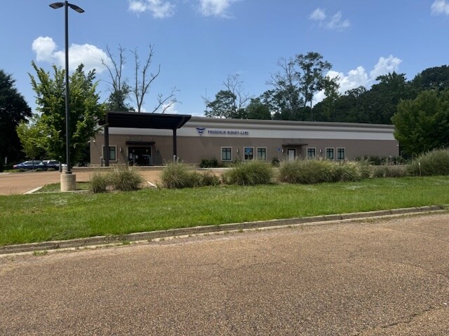 Parklane Rd, Mccomb, MS for sale - Building Photo - Image 3 of 4