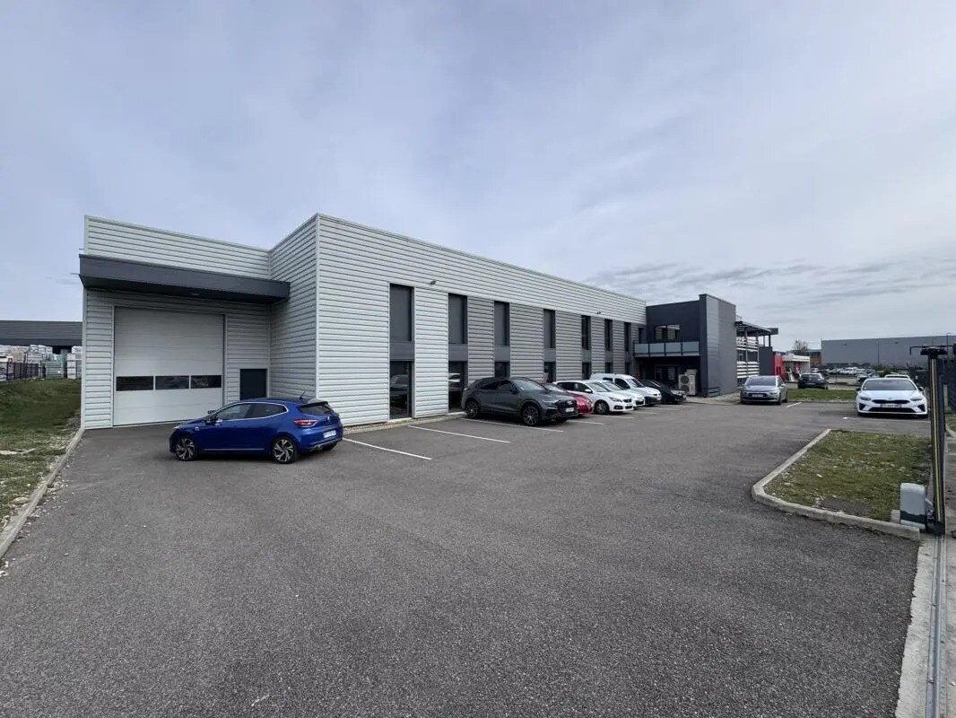 Office in Château-Gaillard for lease Building Photo- Image 1 of 20