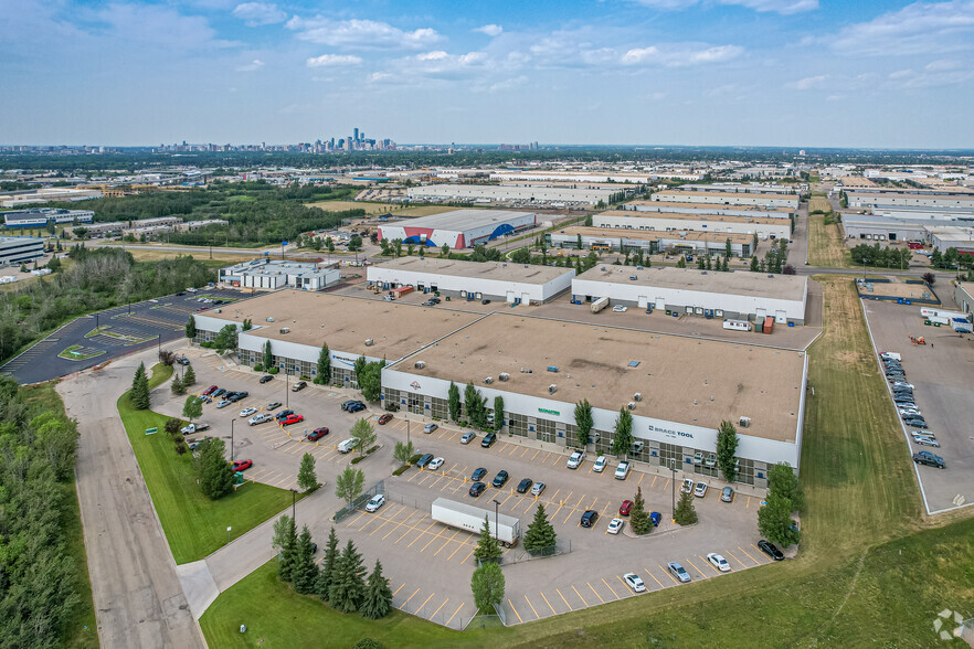 5703-5759 67 St NW, Edmonton, AB for lease - Building Photo - Image 1 of 2