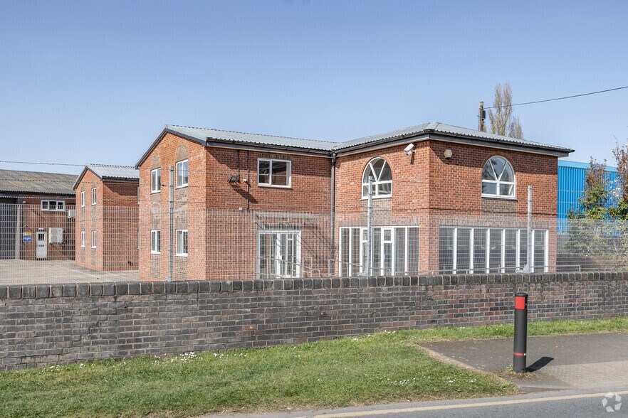 Worcester Rd, Evesham for lease - Primary Photo - Image 2 of 6