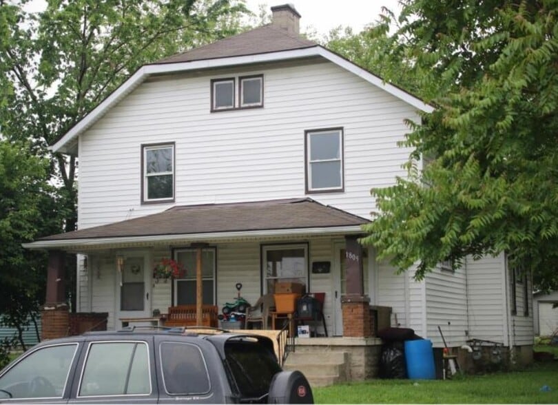 Springfield Ohio Portfolio portfolio of 7 properties for sale on LoopNet.com - Building Photo - Image 1 of 7