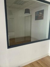 Retail in Quimper for sale Interior Photo- Image 2 of 7