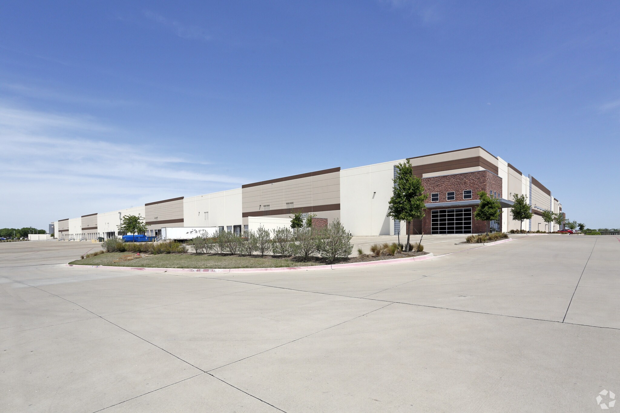 931 W Bardin Rd, Arlington, TX 76017 Building A