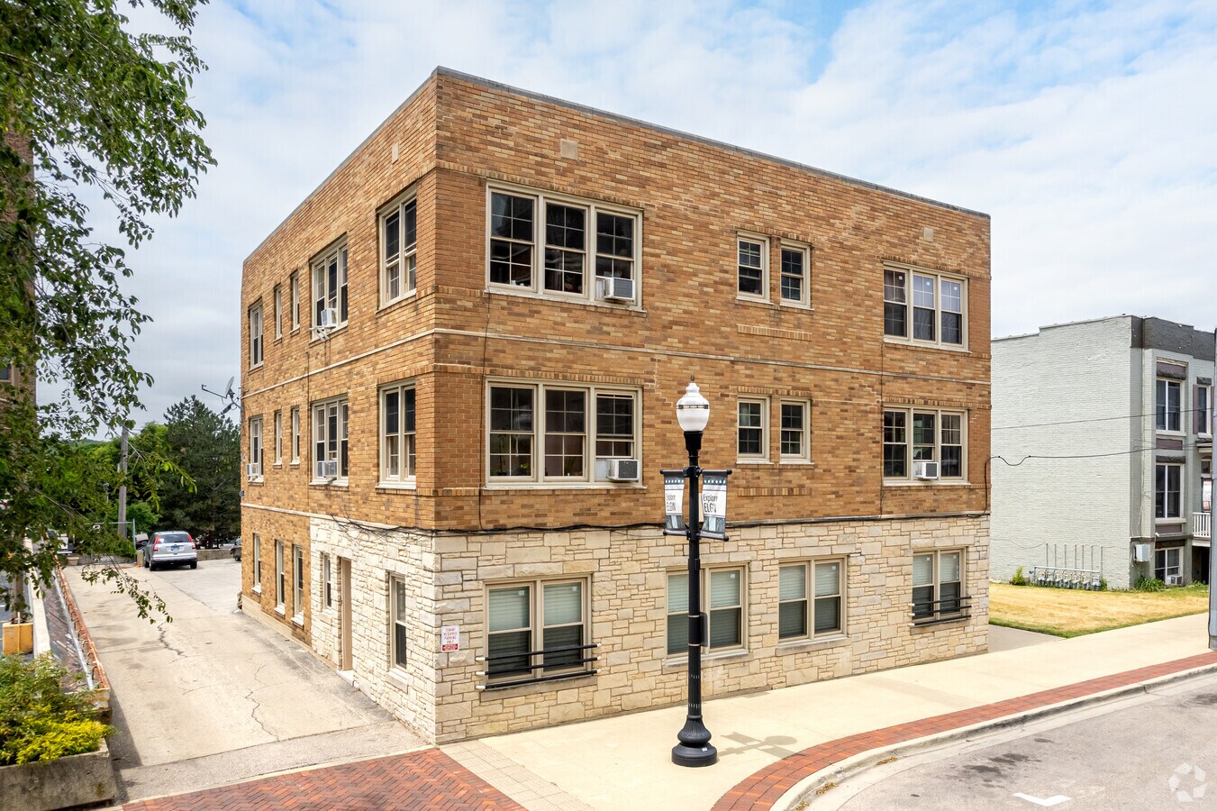 Building Photo