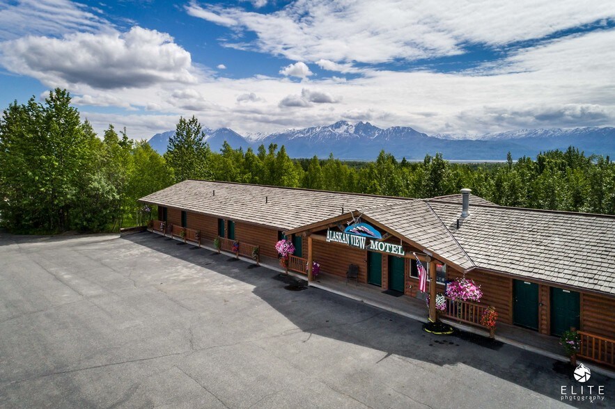 2650 E Parks Hwy, Wasilla, AK for sale - Building Photo - Image 1 of 1