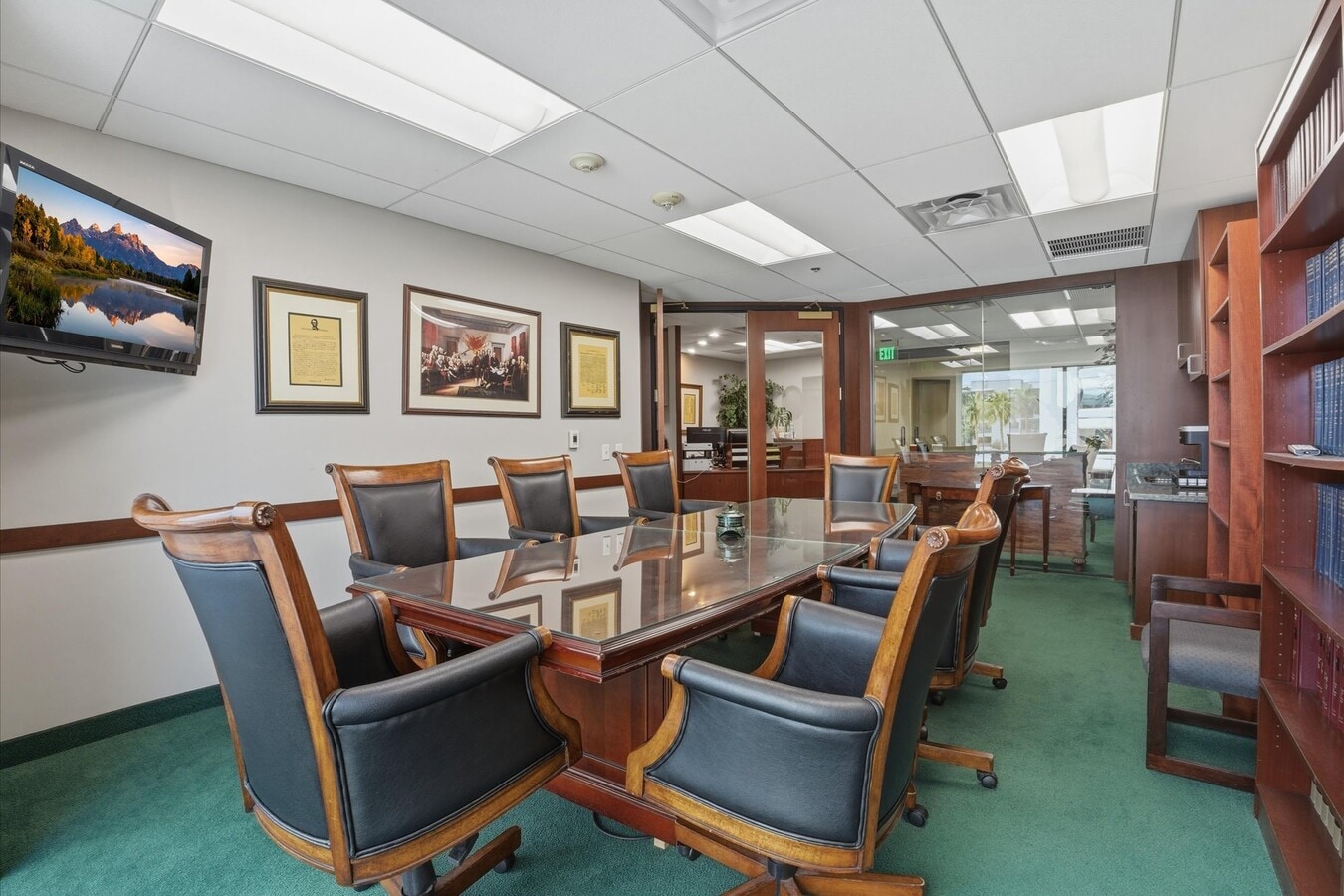3033 N Central Ave, Phoenix, AZ 85012 - Unit 555 - - Interior Photo - Image 2 of 25
