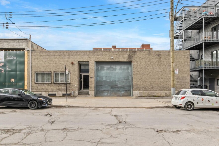 7085 Rue Alexandra, Montréal, QC for sale - Primary Photo - Image 1 of 6