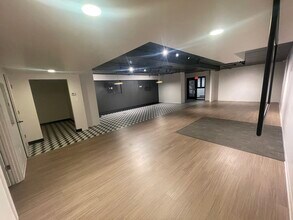 317-319 SE 14th Ave, Minneapolis, MN for lease Interior Photo- Image 2 of 4