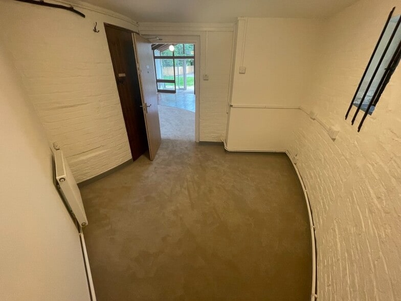 The Chapel, Station Rd, Hurst Green for lease - Interior Photo - Image 3 of 5