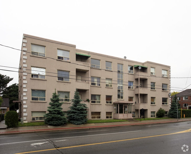 2892 St Clair Ave E, Toronto, ON for sale - Primary Photo - Image 1 of 1