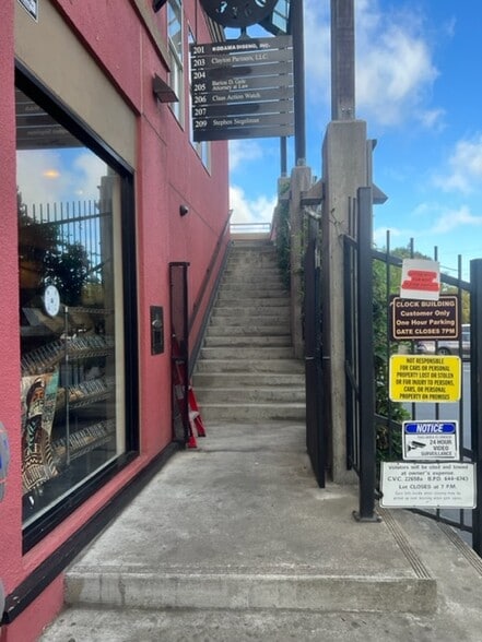 3160-3190 College Ave, Berkeley, CA for lease - Building Photo - Image 3 of 7