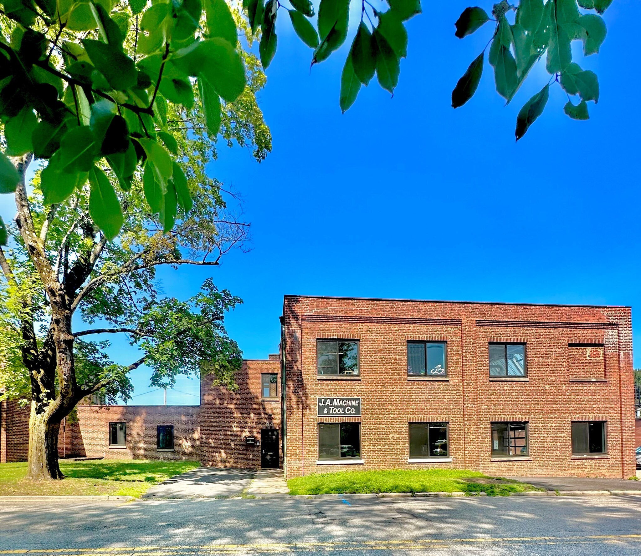 84 Herbert Ave, Closter, NJ 07624 Office for Lease