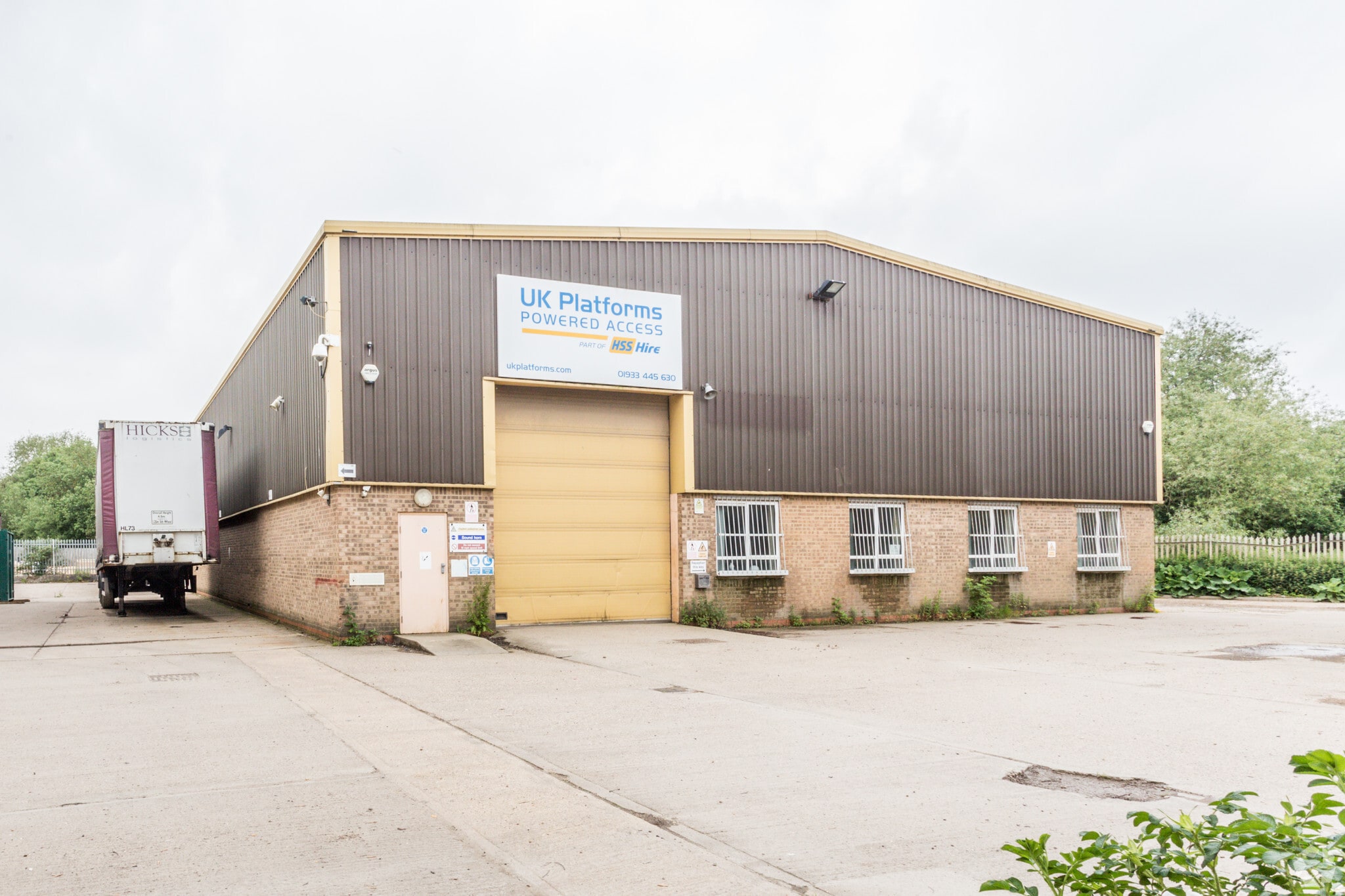 Unit 41-43 Meadow Clos, Wellingborough for sale Primary Photo- Image 1 of 1