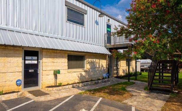 9217 US Hwy 290 W, Austin, TX for lease - Building Photo - Image 2 of 16