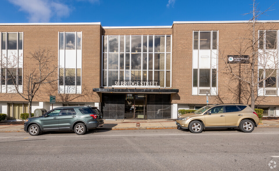 50 Bridge St, Manchester, NH for lease - Building Photo - Image 3 of 15