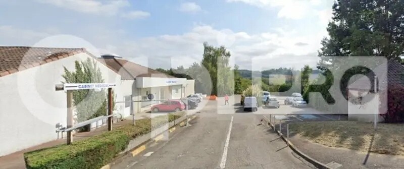 Retail in Le Palais-sur-Vienne for lease - Building Photo - Image 2 of 3