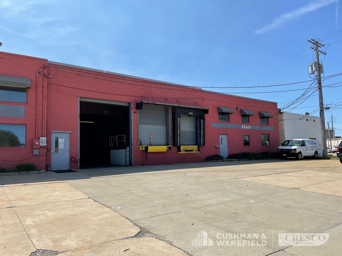 23420 Lakeland Blvd, Euclid, OH 44132