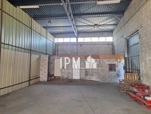 Industrial in Vitrolles for lease - Interior Photo - Image 2 of 5