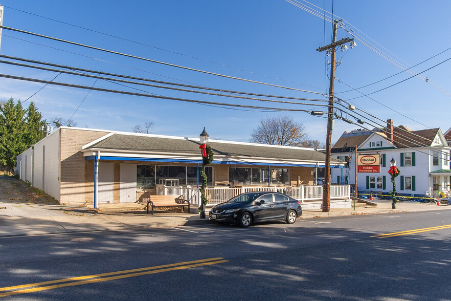 15 E Main St, Thurmont, MD for sale - Building Photo - Image 2 of 17