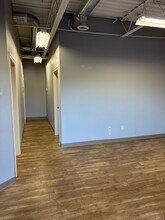 1907-1913 S Stewart Ave, Springfield, MO for lease Interior Photo- Image 2 of 5