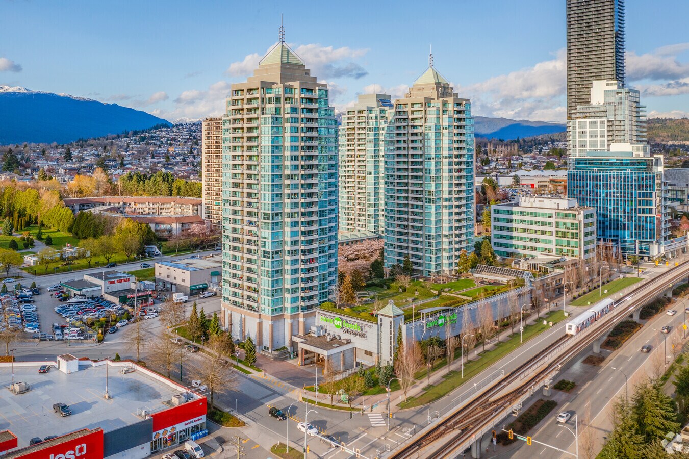 4399 Lougheed Hwy, Burnaby, BC V5C 3Z2